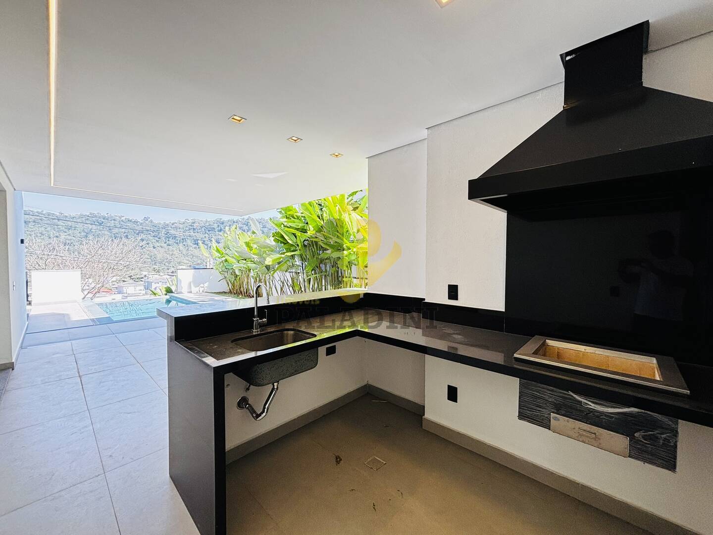 Casa, 3 quartos, 245 m² - Foto 9