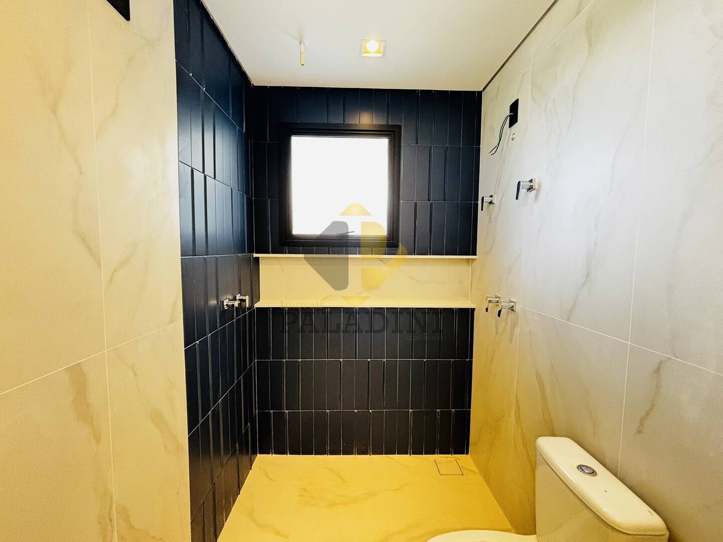 Casa, 3 quartos, 245 m² - Foto 35